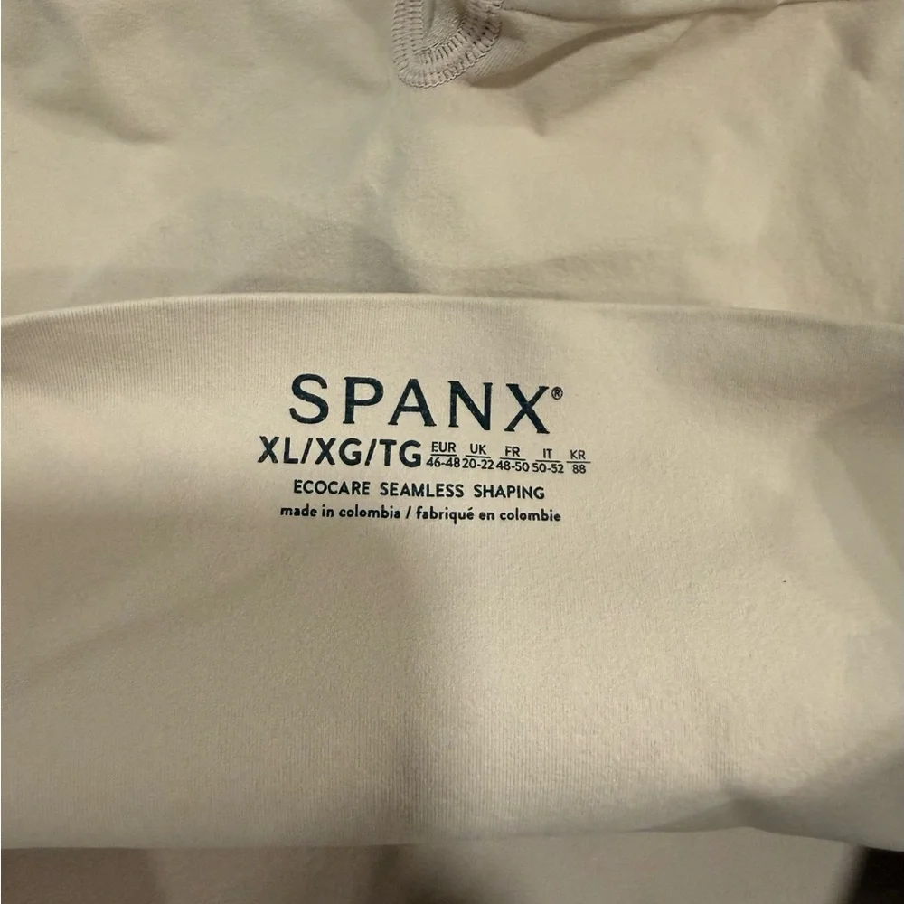 Spanx Ecocare Seamless Slimming Shaping Shorts XL Beige